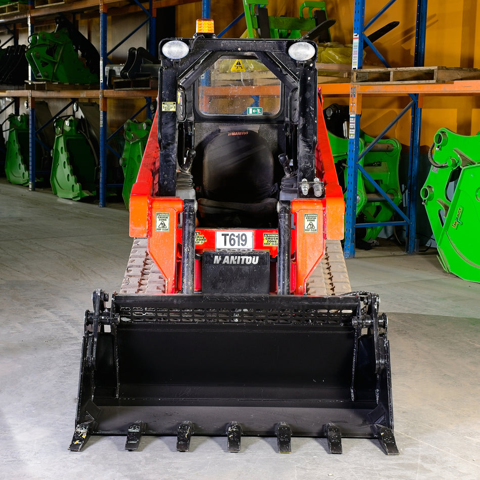 I4IN1T1380 1380mm 4 in 1 bucket with teeth to suit skid steer/track loader